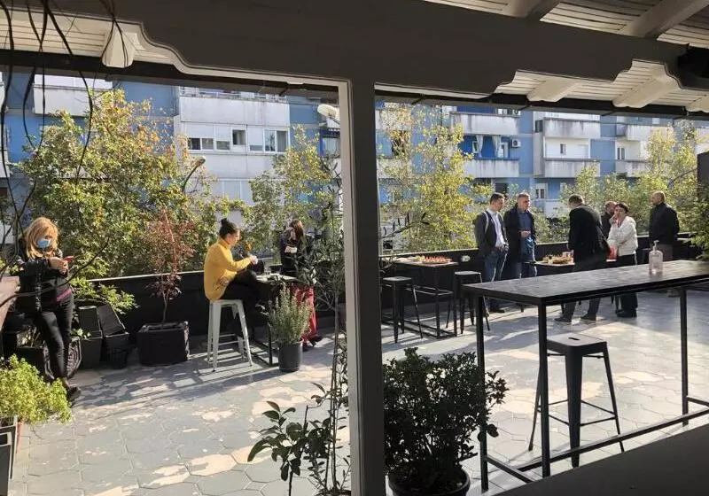 Fotos del hotel 201:  6