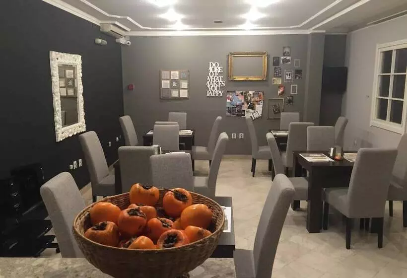 Fotos del hotel 201:  2