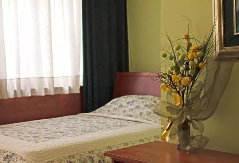 Fotos del hotel 201:  22