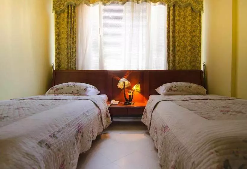 Fotos del hotel 201:  10