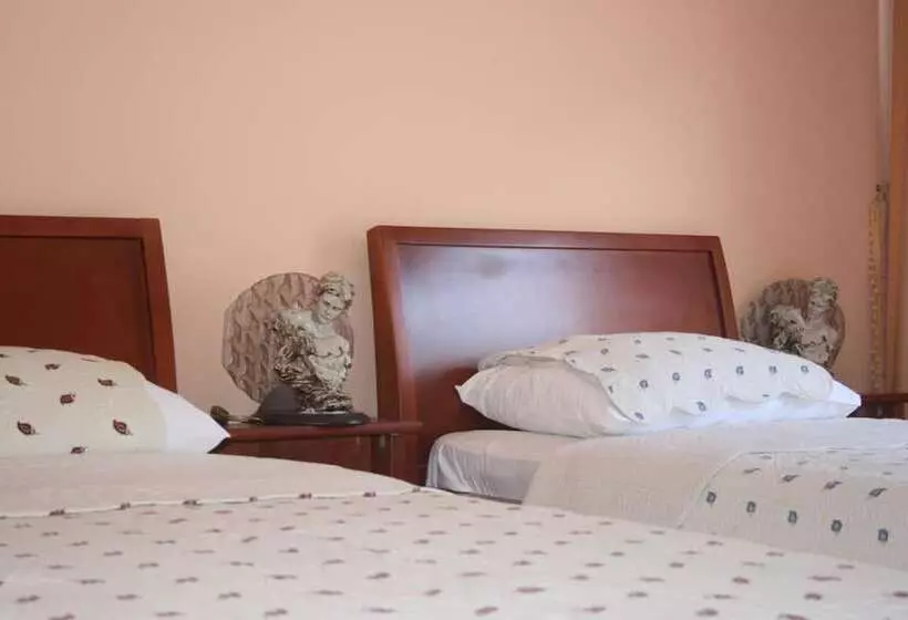 Fotos del hotel 201:  24