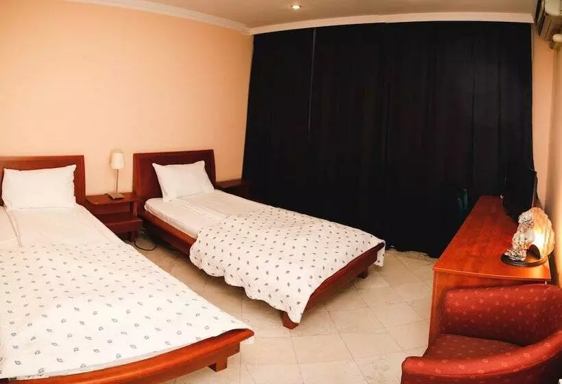 Fotos del hotel 201:  19