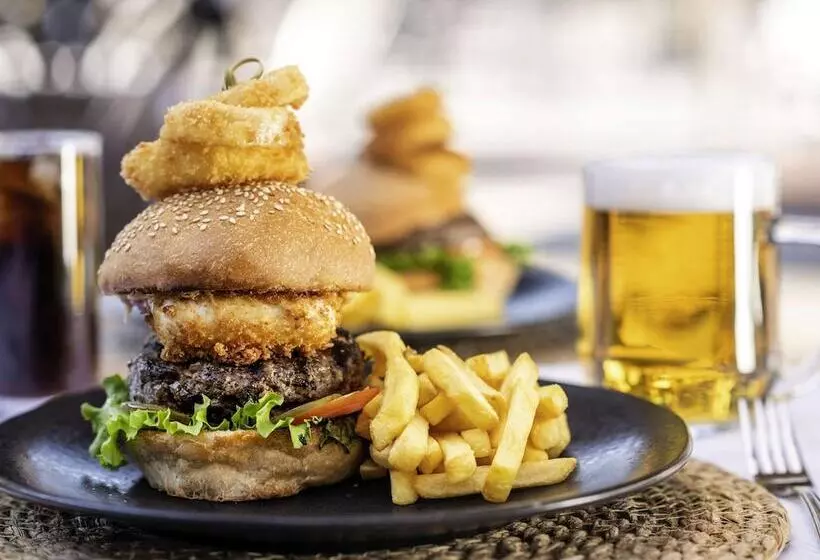 Fotos del hotel Safari Court  Managed By Accor:  14