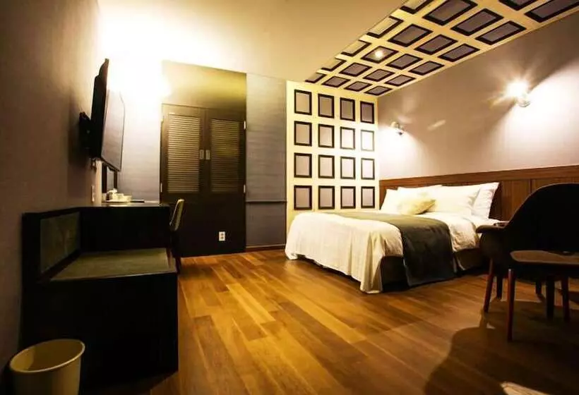 Fotos del hotel Karak Tourist:  25