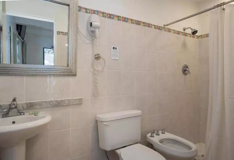 Fotos del hotel Tres Palmas Inn:  4