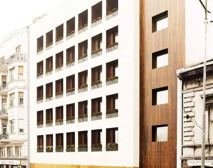 Square Nine  Belgrade