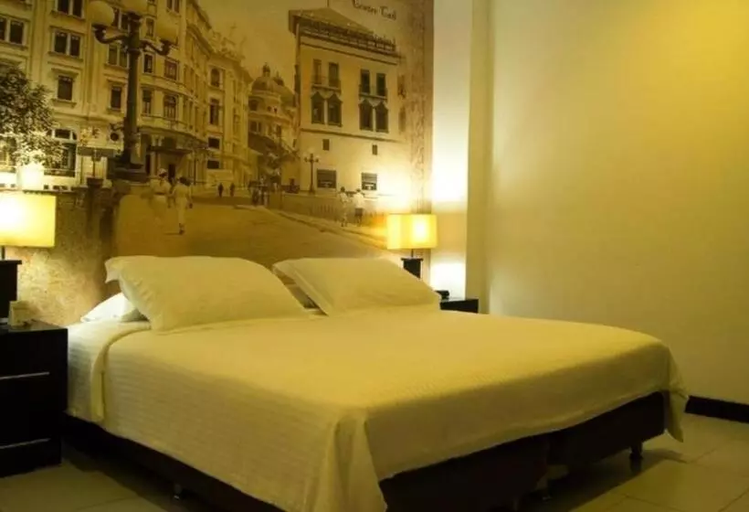 Fotos del hotel Puerta De San Antonio:  21