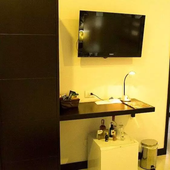 Fotos del hotel Puerta De San Antonio:  25