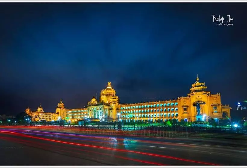 Fotos del hotel Goldfinch Retreat:  11