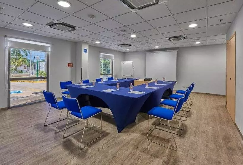 Fotos del hotel City Express Campeche:  4