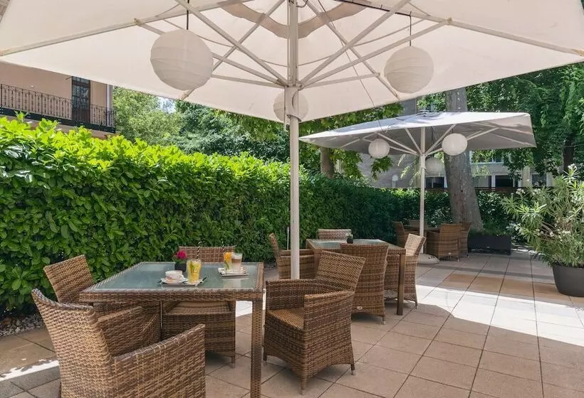 Fotos del hotel Lion's Garden:  17