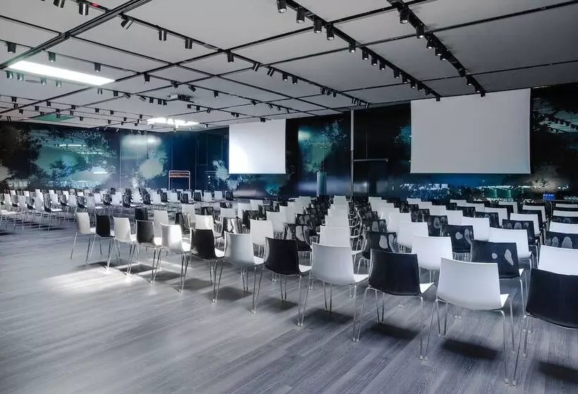 Fotos del hotel Renaissance Barcelona Fira:  9