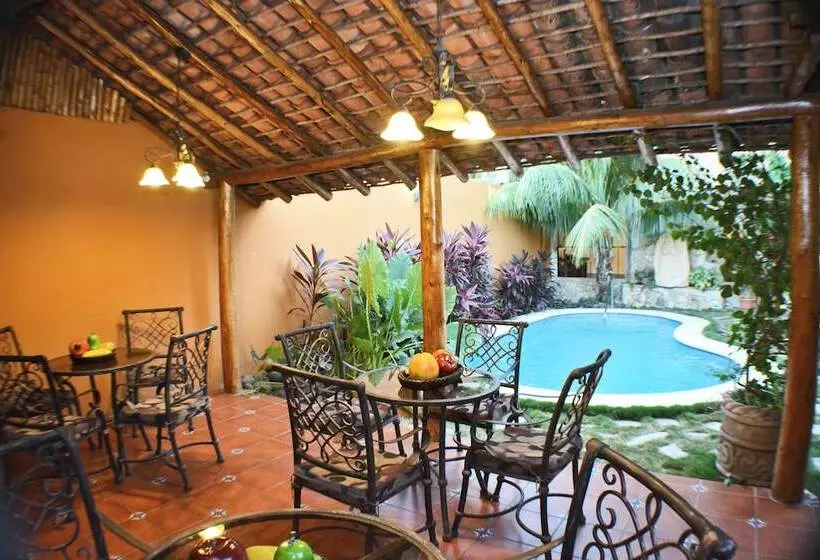 Fotos del hotel Colonnade Nicaragua:  6