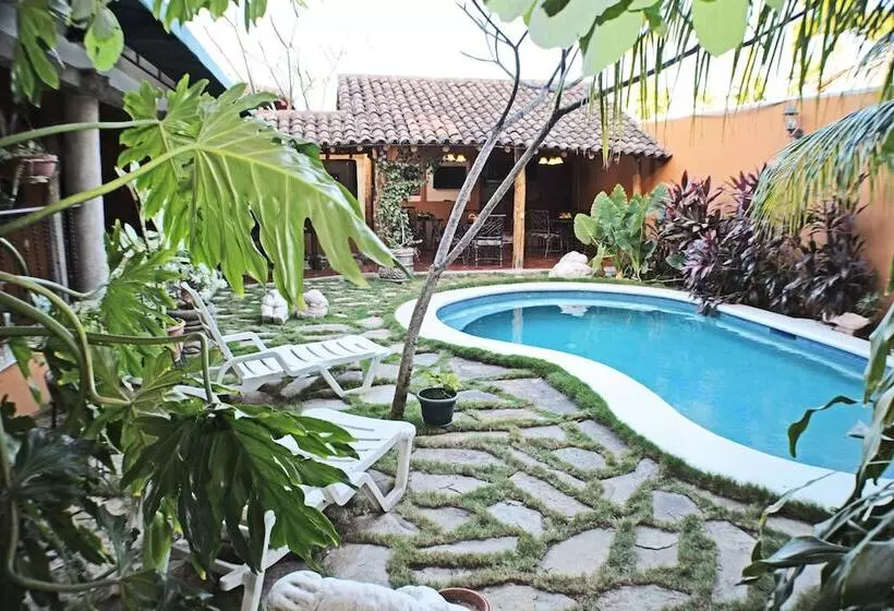 Fotos del hotel Colonnade Nicaragua:  2