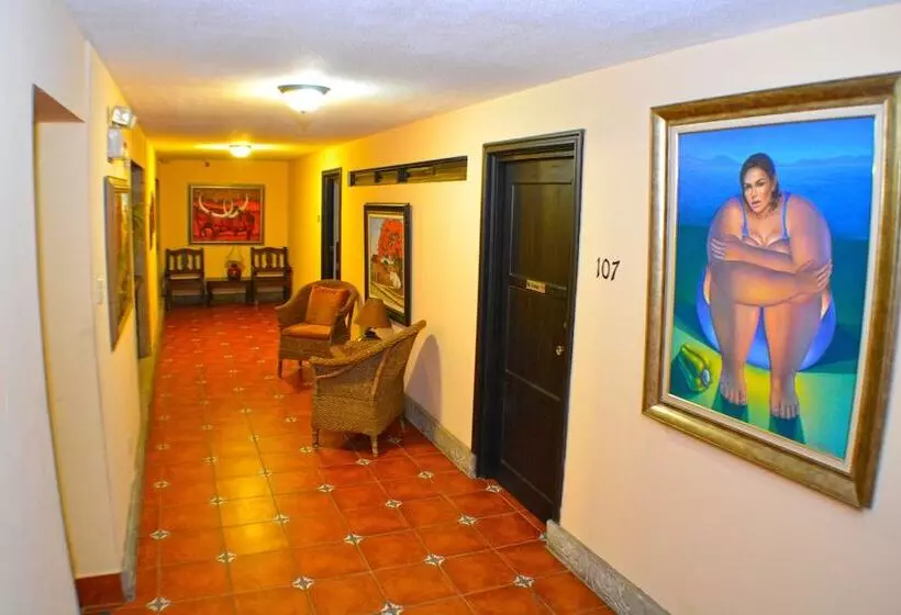 Fotos del hotel Colonnade Nicaragua:  3