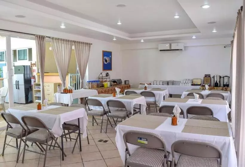 Fotos del hotel & Restaurant Bucaneros, Isla Mujeres:  6