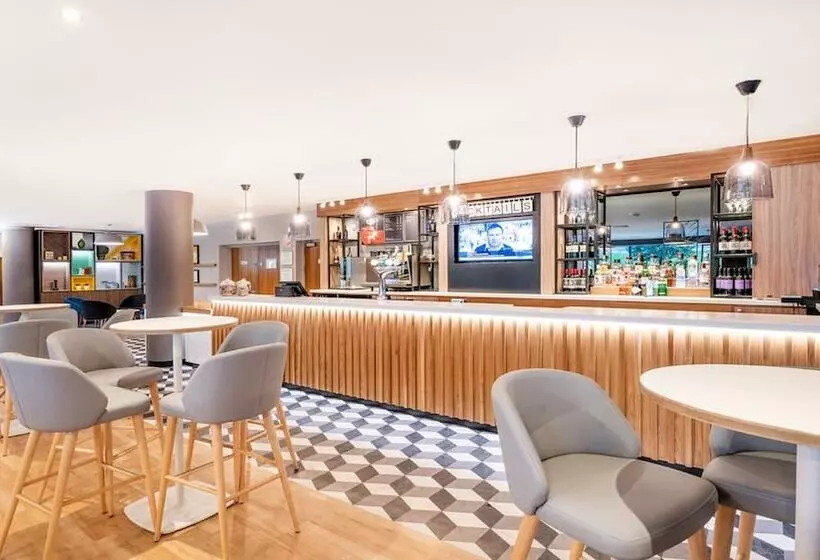 Fotos del hotel Holiday Inn London Luton Airport, An Ihg:  14