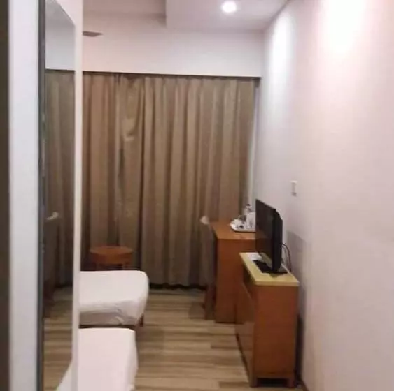 Fotos del hotel Supreme:  13