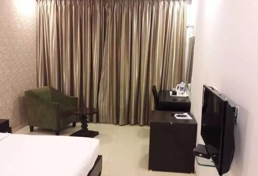 Fotos del hotel Supreme:  14