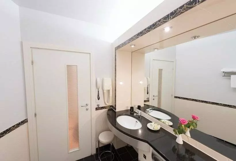 Fotos del hotel Poseidon Palace:  8