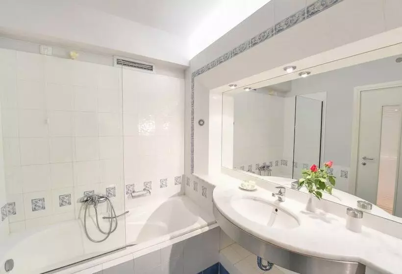 Fotos del hotel Poseidon Palace:  14