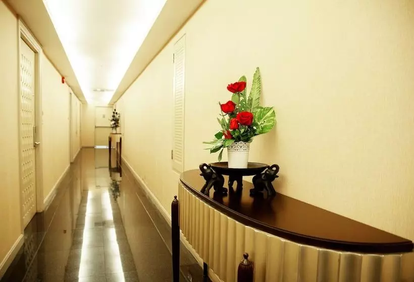 Fotos del hotel The Bless  And Residence:  4