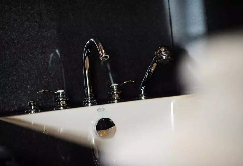 Fotos del hotel The Bless  And Residence:  15