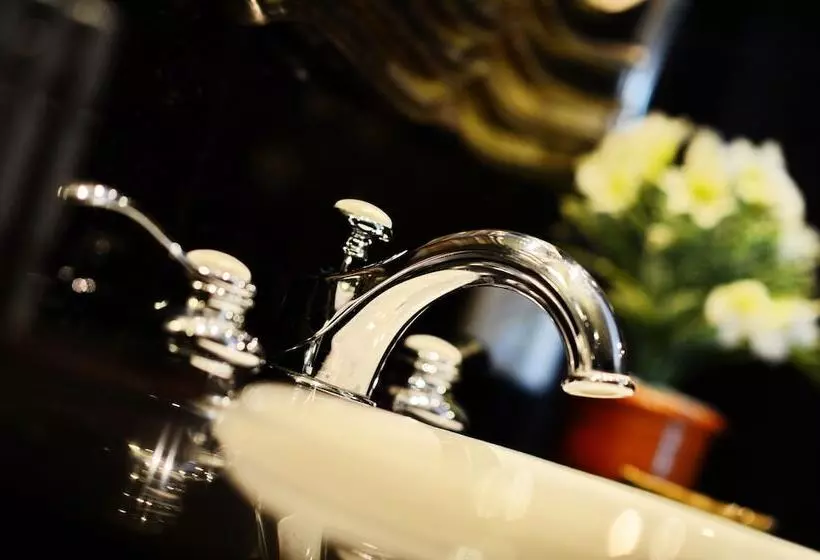 Fotos del hotel The Bless  And Residence:  9