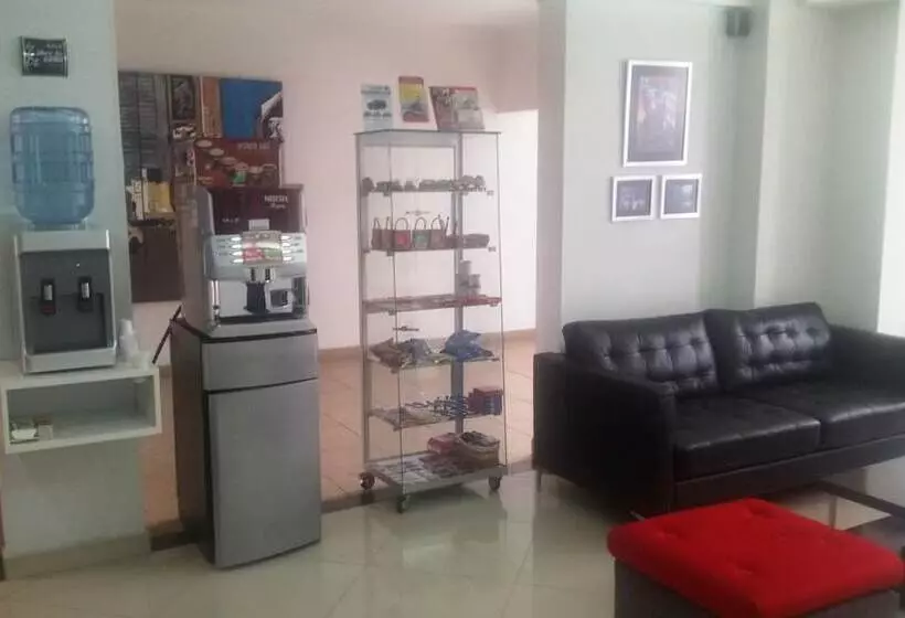 Fotos del hotel Quinta Avenida:  4