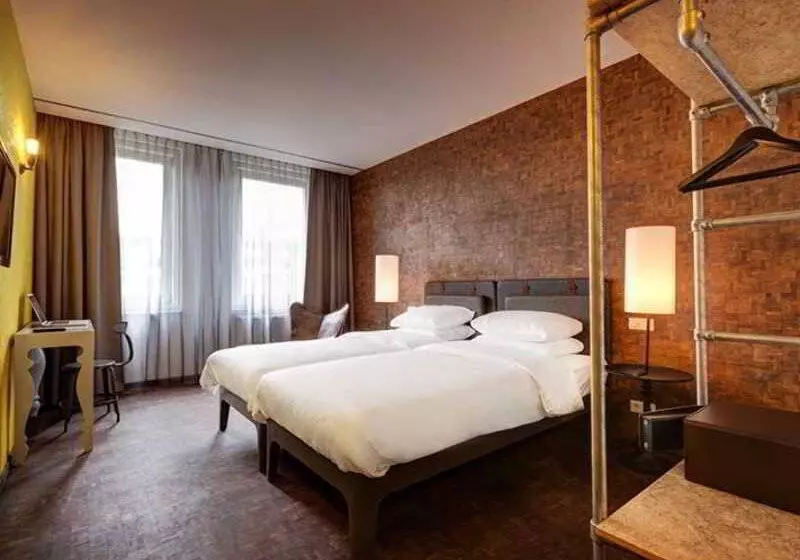 Fotos del hotel V Nesplein:  11