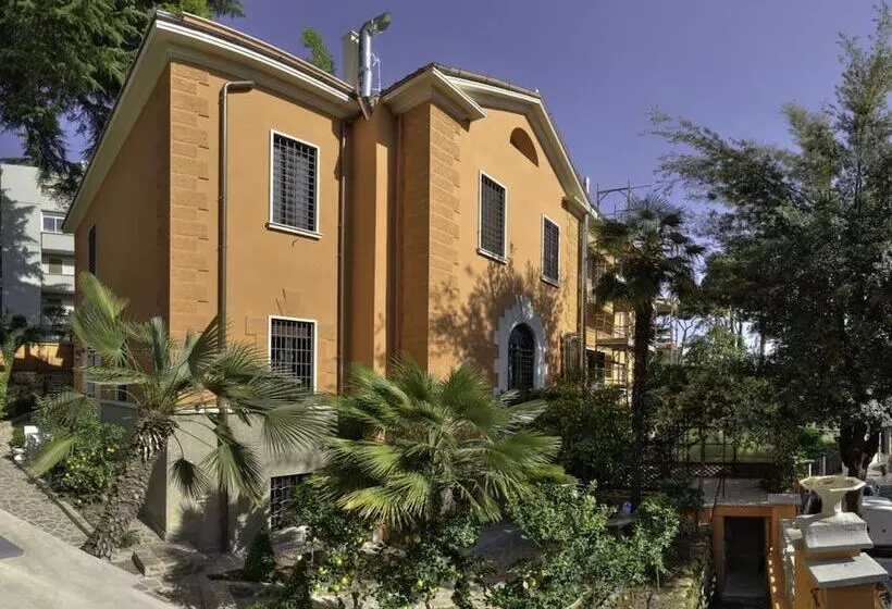 Fotos del hotel Contessa Arrivabene Antica Dimora:  8