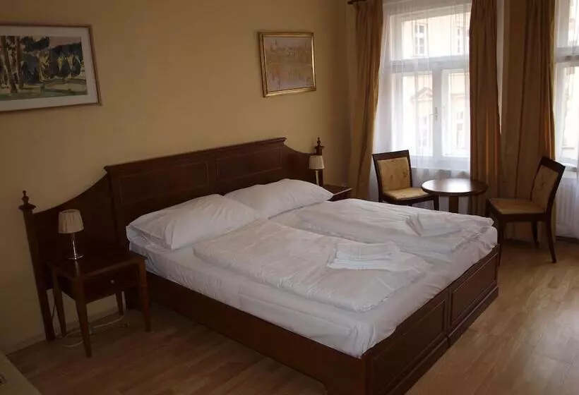 Fotos del hotel King George:  7