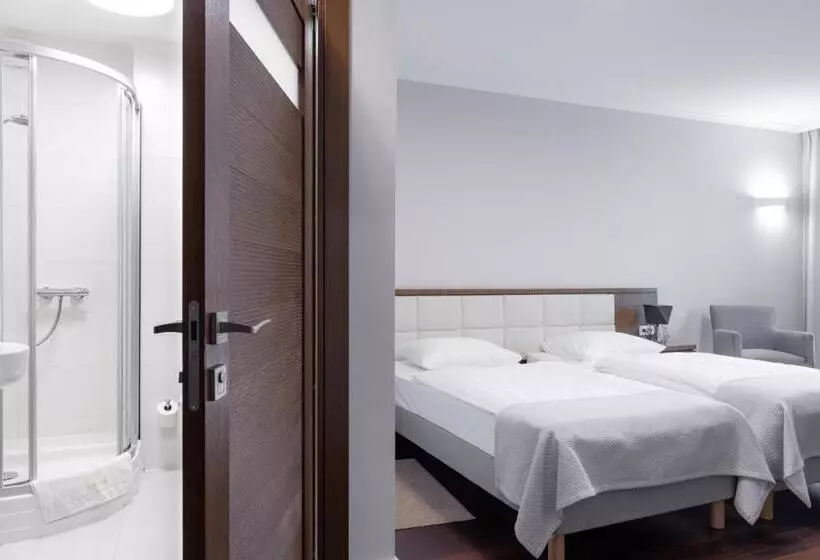 Fotos del hotel Kolumna Park:  6