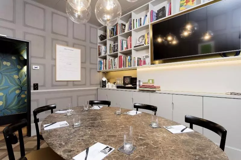 Fotos del hotel Boutique Hotel Helvetia:  11