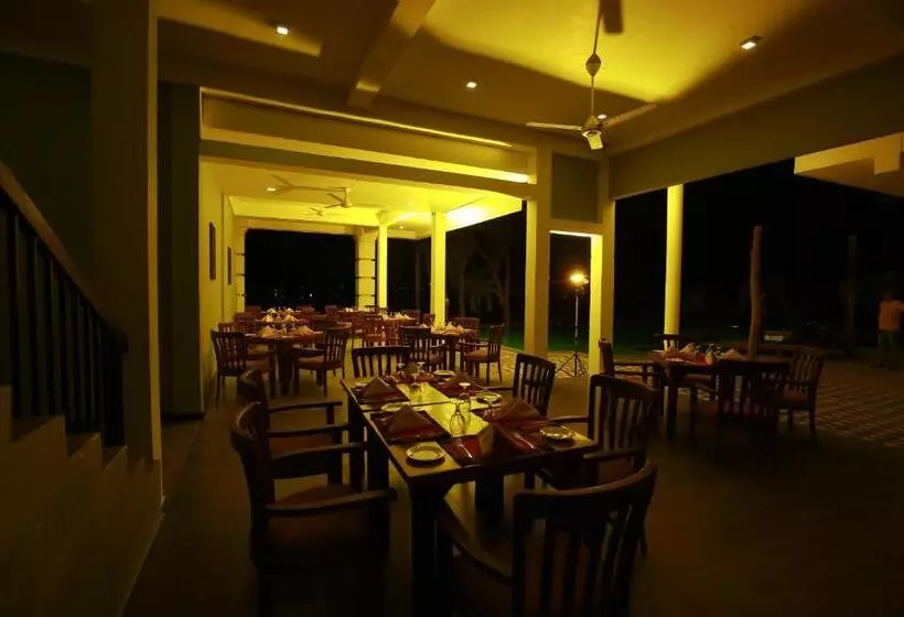 Fotos del hotel Diya Dahara Resort:  4