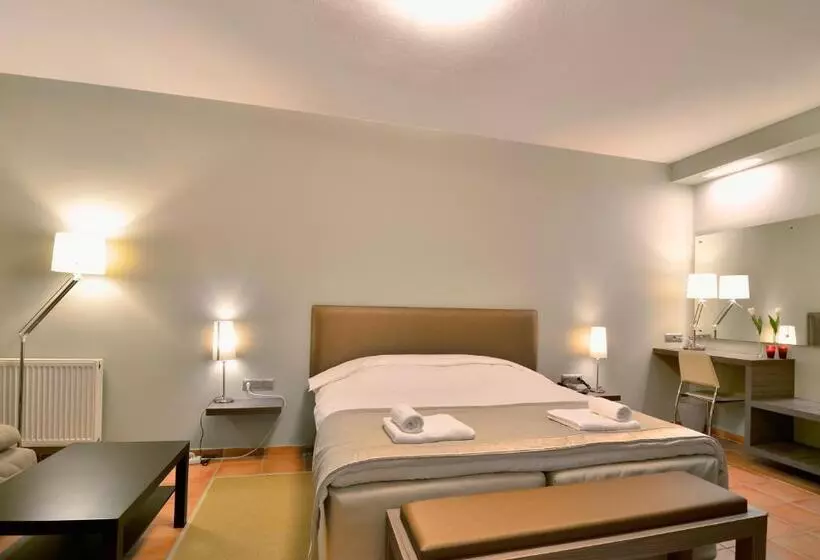 Fotos del hotel Ellopia Point:  14