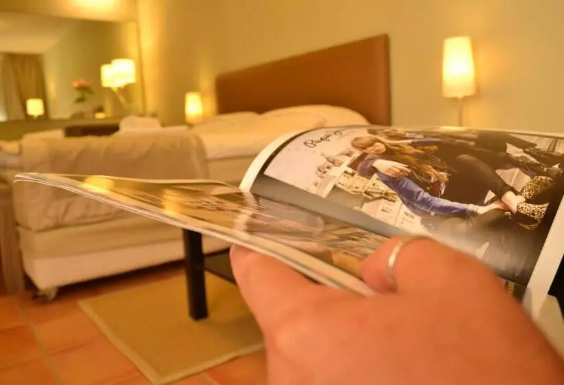 Fotos del hotel Ellopia Point:  21