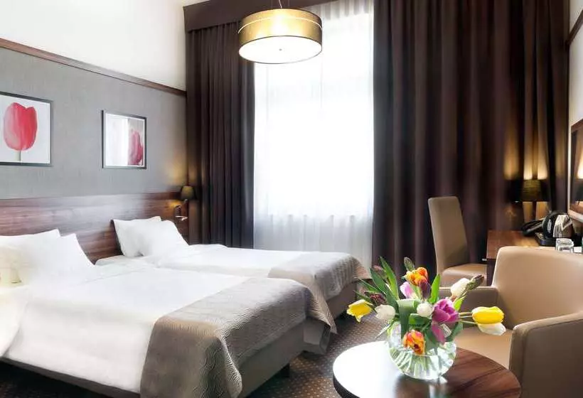 Fotos del hotel Golden Tulip Krakow City Center:  9