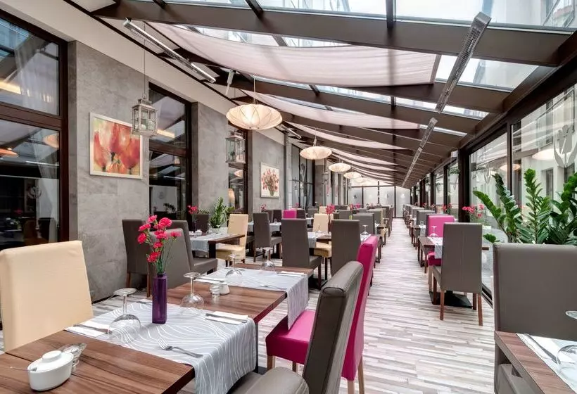 Fotos del hotel Golden Tulip Krakow City Center:  43