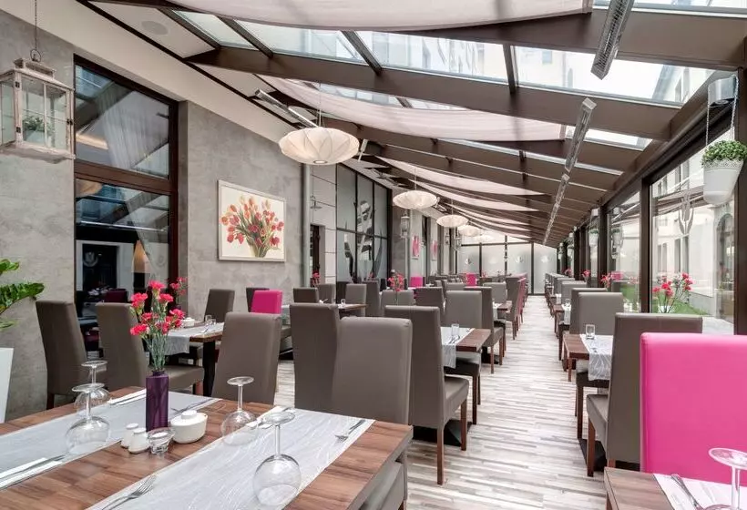 Fotos del hotel Golden Tulip Krakow City Center:  15