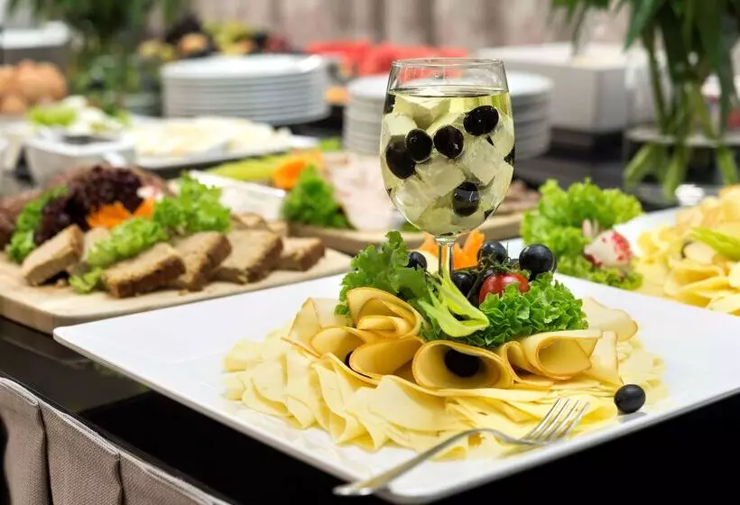 Fotos del hotel Golden Tulip Krakow City Center:  16