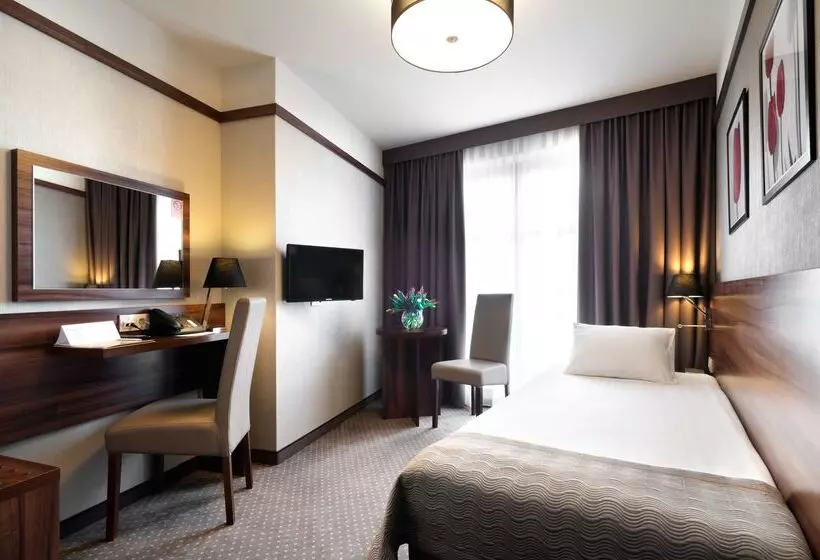 Fotos del hotel Golden Tulip Krakow City Center:  3