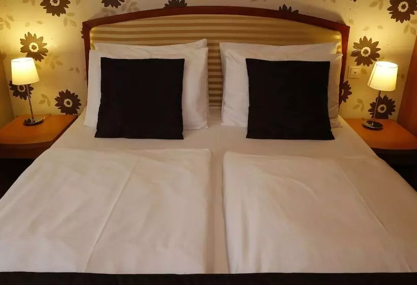 Fotos del hotel Six Inn:  24