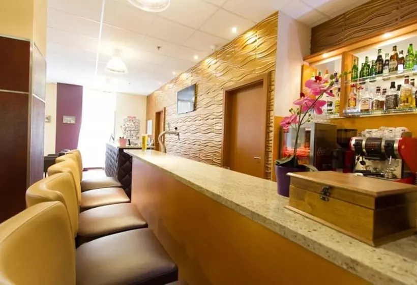 Fotos del hotel Six Inn:  2