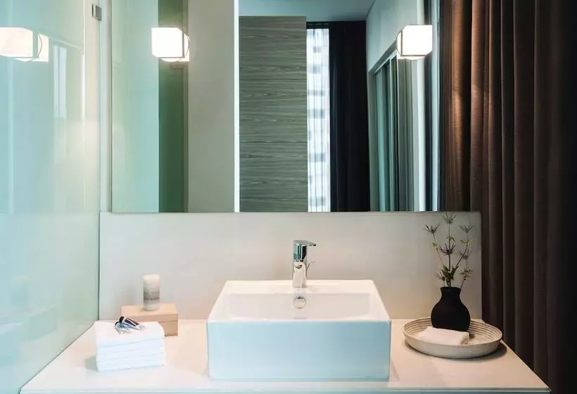 Fotos del hotel 8010 Urban Living:  9