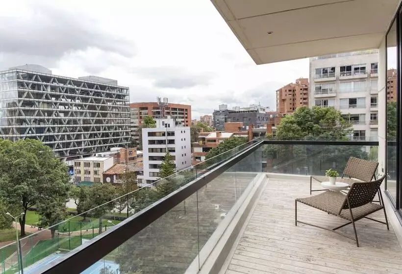 Fotos del hotel 8010 Urban Living:  15