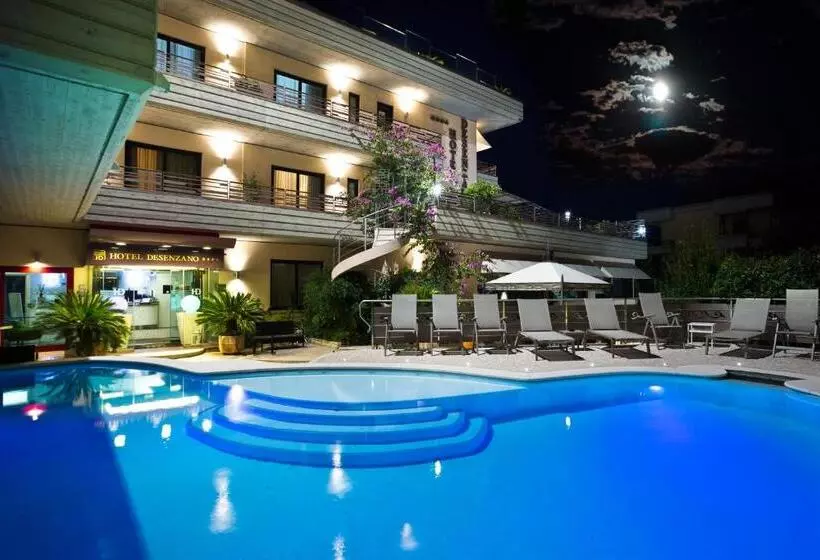 Fotos del hotel Desenzano:  12