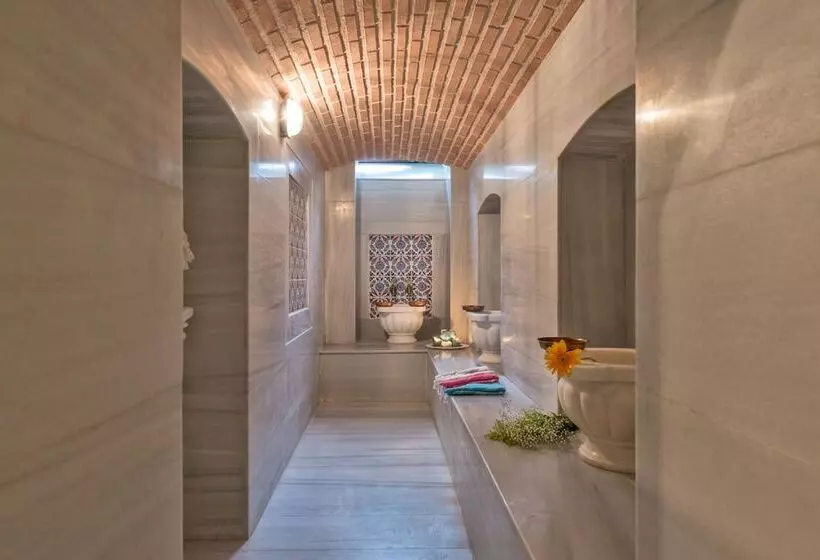 Fotos del hotel Enderun:  11