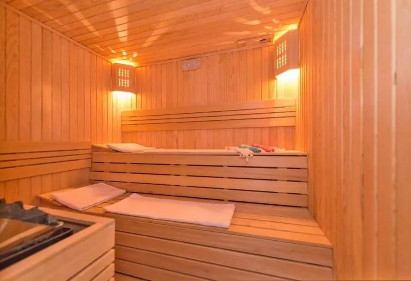 Fotos del hotel Enderun:  2