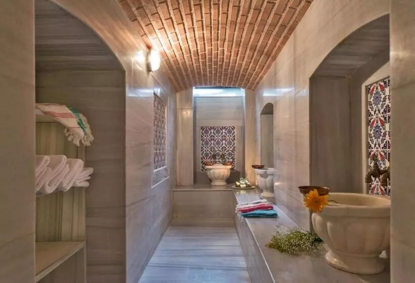 Fotos del hotel Enderun:  7